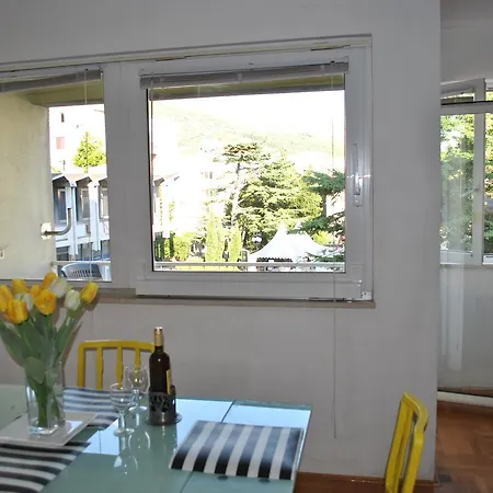 Optimist Two Bedroom 6+1 Appartement Makarska